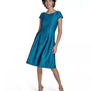 NWT Jessica Howard Fit and Flare